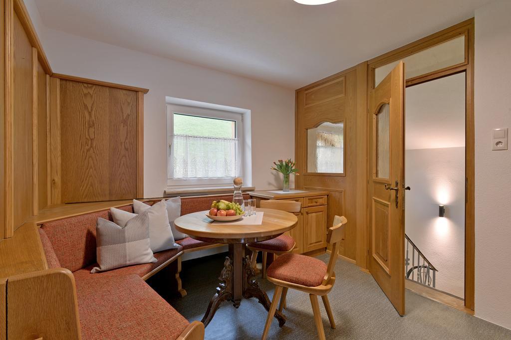 Bergchalet Emberg Mit Sauna Aschau Im Zillertal Room photo
